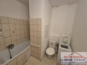 PREDAJ - čiastočne prerobená garsónka s balkónom na Eotvosovej ulici v Komárne  — foto 4