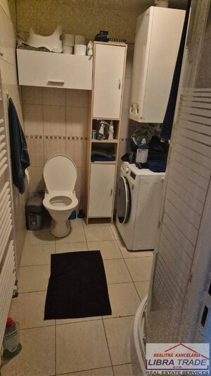 Prenájom - 1 izb. zariadený byt s balkónom v Šuranoch. — foto 8
