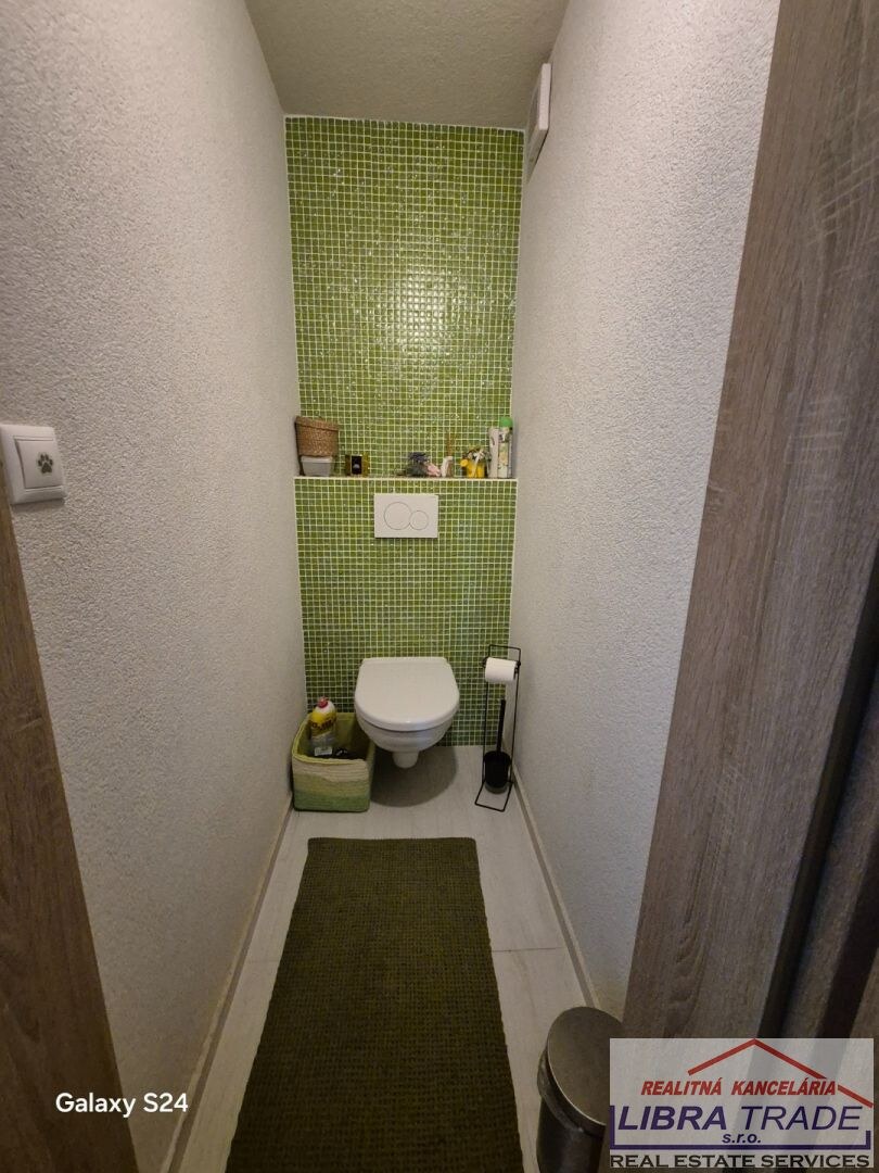 /Exkluzívne iba u Nás/Predaj 7-izb.RD po kompletnej rekonštrukcii v Šuranoch. — foto 19