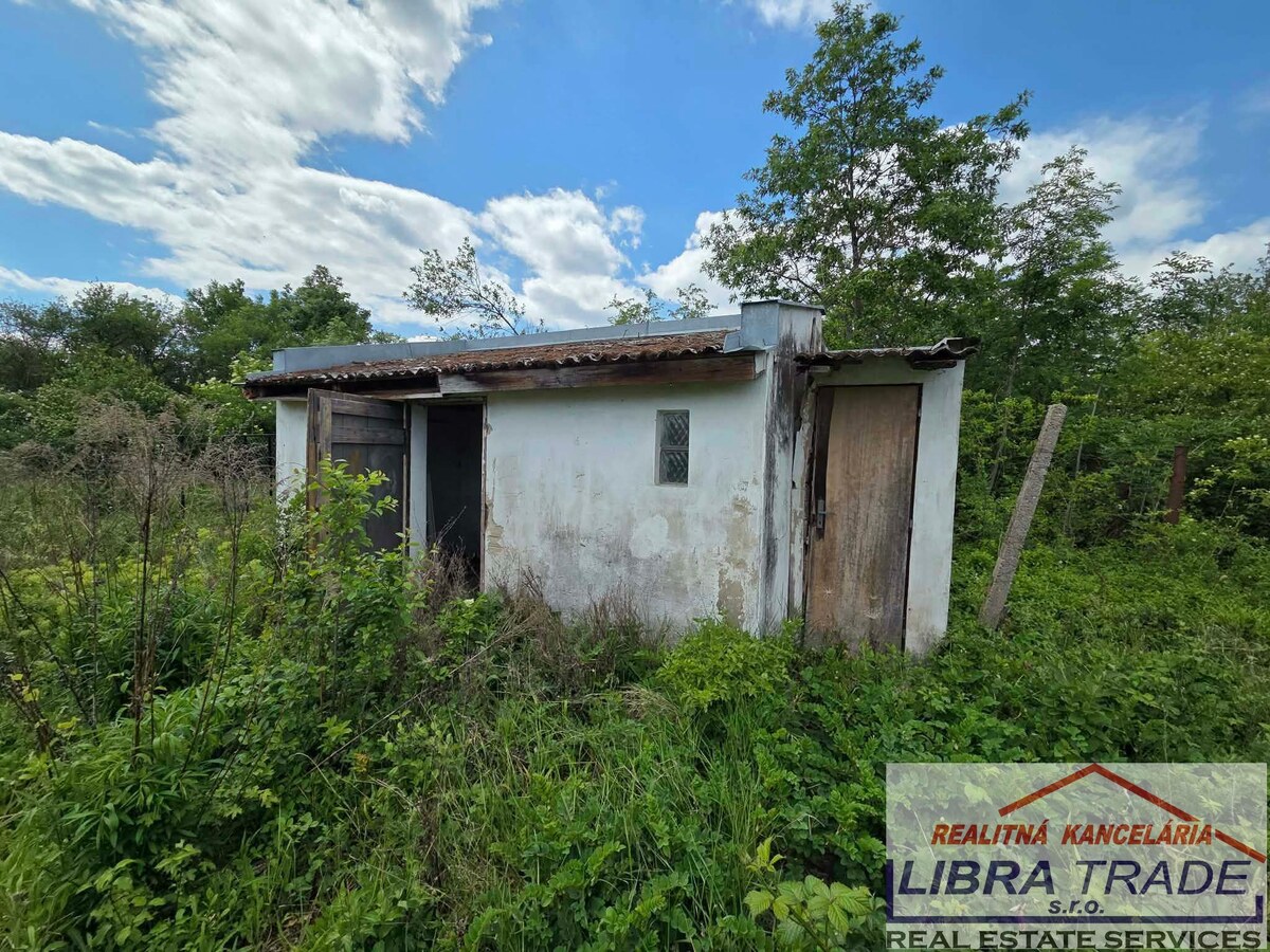 Ponúkame na predaj záhradnú chatku v chatovej oblasti Hegyfarok pri Štúrove. — foto 3