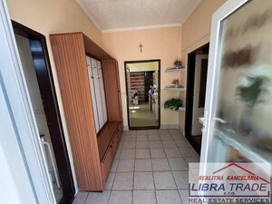Na predaj rodinný dom v obci Dvory nad Žitavou — foto 5