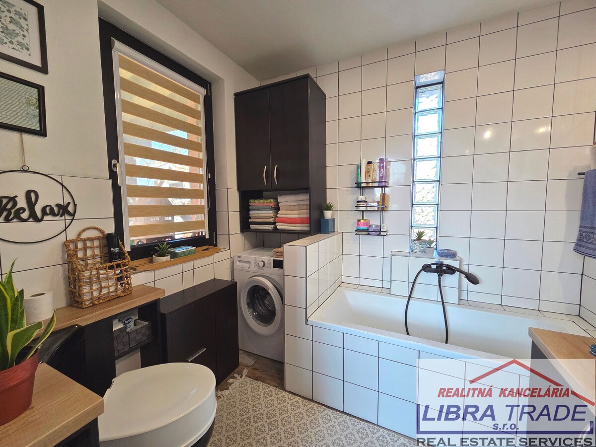 Celoročne obývateľná Chalupa na predaj v Jasovej pri Nových Zámkoch. — foto 11