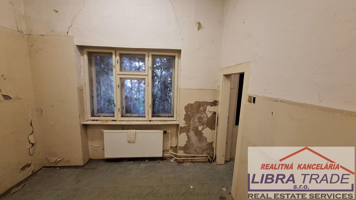 PREDAJ - Obchodného priestoru/kancelárie v centre Nových Zámkov DOHODA MOŽNÁ!  — foto 9