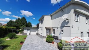 EXKLUZÍVNY PREDAJ - Zariadený kompletne prerobený 5 izbový rodinný dom v Komárne časť Nová Stráž — foto 1
