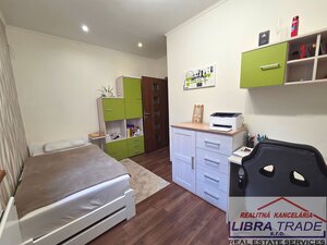 Exkluzívny rodinný dom na predaj v Nových Zámkoch. — foto 13