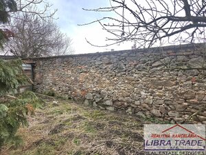Rodinný dom s krásnym pozemkom v blízkosti mŕtveho ramena Ipľa v obci Pastovce.  — foto 16