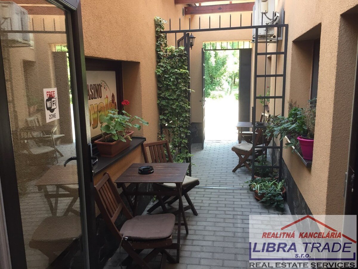 PREDAJ/ VÝMENA - POLYFUNKČNÝ DOM V CENTRE KOMÁRNA - POHOSTINSTVO / PUB, FITNESS CENTRUM, KADERNÍCTVO, MANIKÚRA-PEDIKÚRA, KOZMETIKA, MASÉRSKY SALÓN! — foto 5