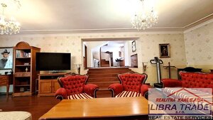 PREDAJ - Kompletne prerobený 5 izbový rodinný dom v tichej a vyhľadávanej lokalite v Komárne  — foto 11