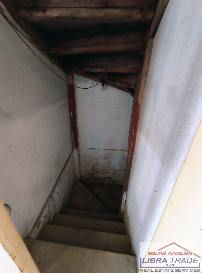 Veľký 4-izbový dom v obci Kamenín ZNÍŽENÁ CENA!!!! — foto 20