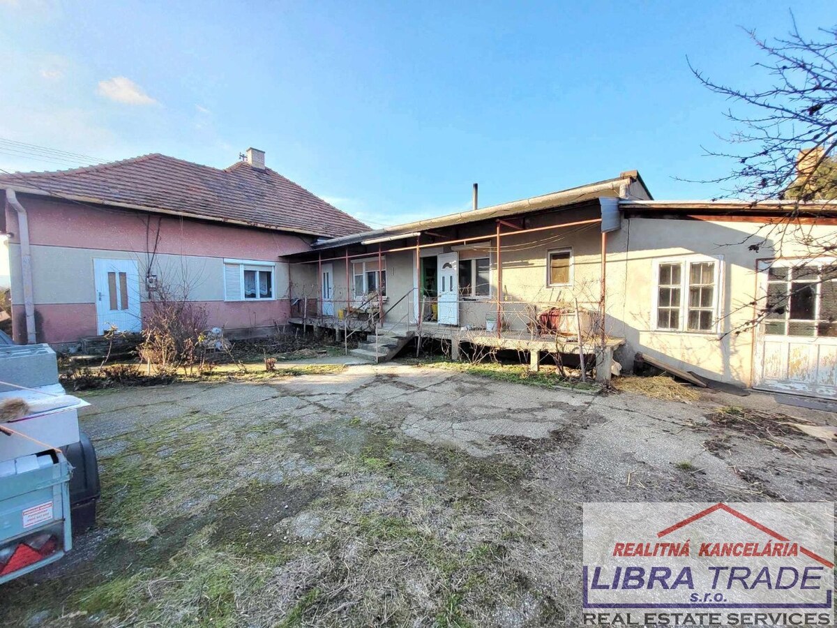Ponúkame na predaj tehlový rodinný dom s garážou v obci Salka. — foto 10