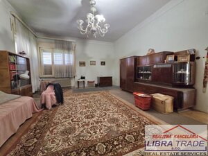 ŠTÚROVO - rodinný dom v centre mesta Štúrova vhodný aj na podnikanie. — foto 4