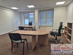 Kancelárske priestory do prenájmu v Nových Zámkoch, centrum. — foto 1