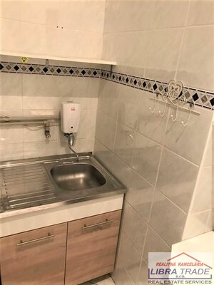 PRENÁJOM - skladových - výrobných - obchodných logistických priestorov vhodné na skladovanie v Hurbanove — foto 16