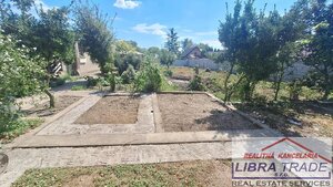IBA U NÁS! PREDAJ - 4 izbový dom vhodný na rekonštrukciu podľa vlastných predstáv na Alžbetinom ostrove v Komárne — foto 2