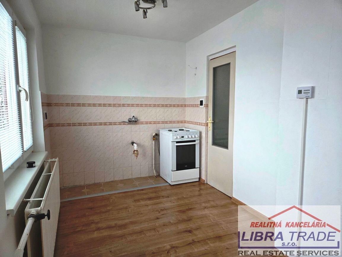 Rodinný dom na predaj v obci Veľké Lovce okres  Nové Zámky. — foto 3