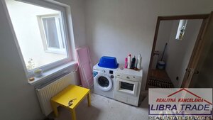 EXKLUZÍVNY PREDAJ - Kompletne prerobený 3 izbový rodinný dom so zariadením vo Veľkom Ostrove, dedinka pri Kolárove — foto 22
