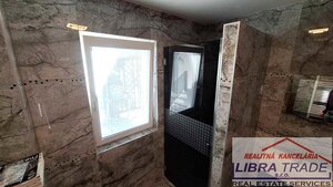 PREDAJ - Luxusného 5 izbového rodinného prízemného domu s krytým bazénom terasami a garážami v Komárne NOVOSTAVBA! DOHODA MOŽNÁ! — foto 16