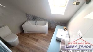 PREDAJ - Kompletne prerobený 4 izbový rodinný dom v CENTRE Komárna pamiatková zóna VÝHODNÁ KÚPA!  — foto 24
