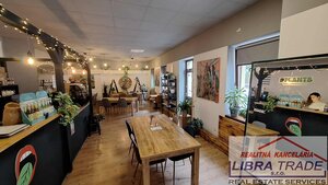 EXKLUZÍVNY PREDAJ - Objekt vhodný na podnikanie, kanceláriu, obchod, kaviareň, reštauráciu v centre Komárna DOHODA MOŽNÁ! — foto 5