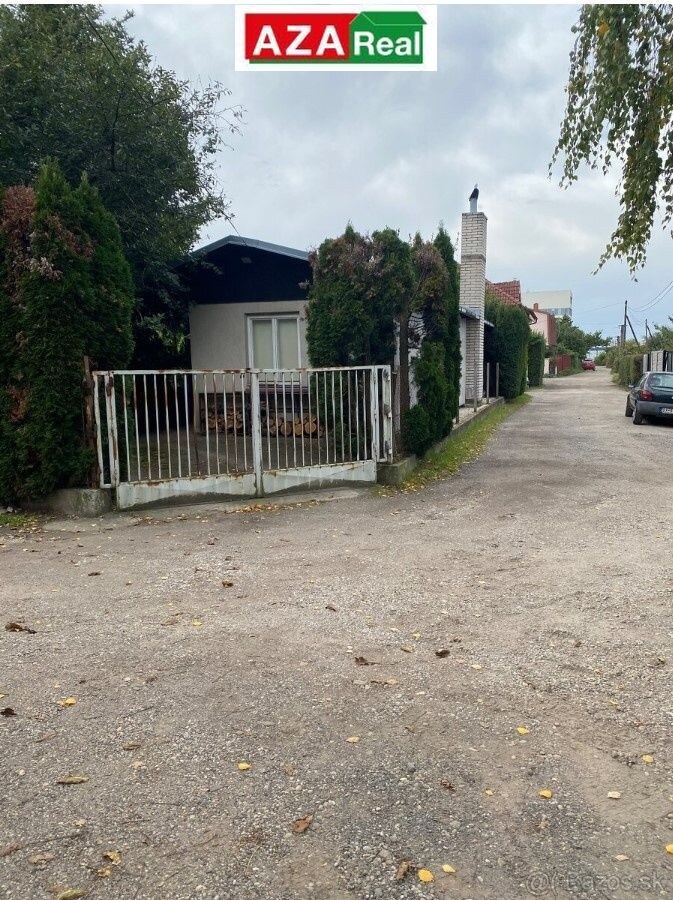 JEDINEČNÝ POZEMOK s chatou pre komerčnú výstavbu  v Ružinove je na predaj — foto 15