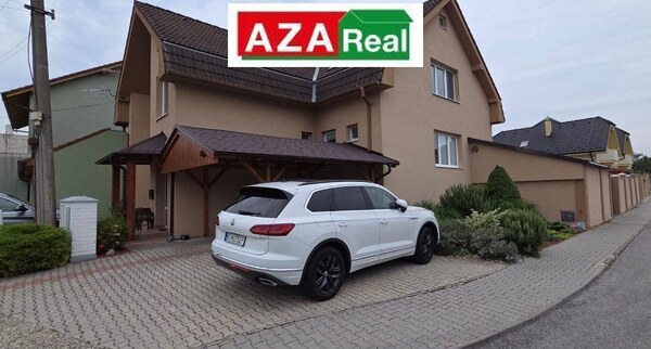 Prenajmeme 3 izb. veľkometrážny byt v Jarovciach