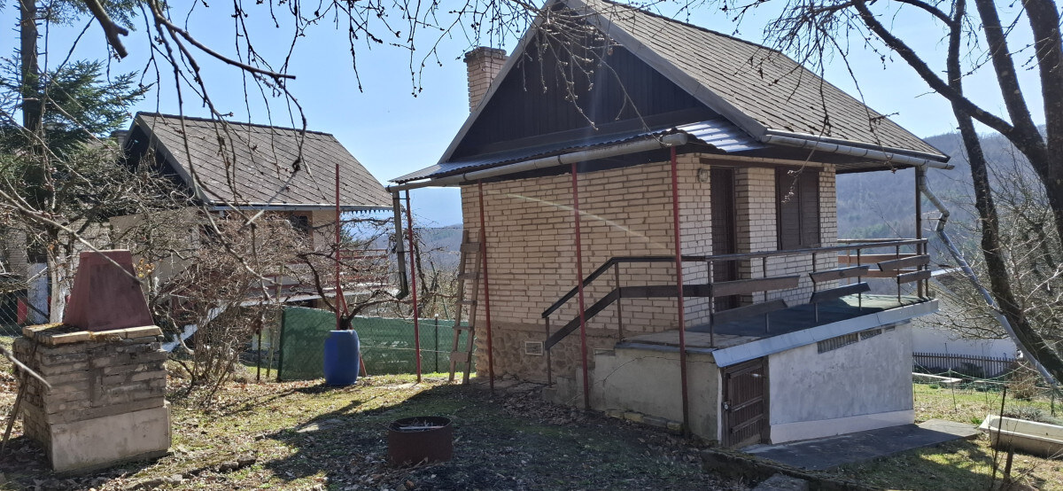 Záhradná chatka s pozemkom a elektrinou. — foto 8