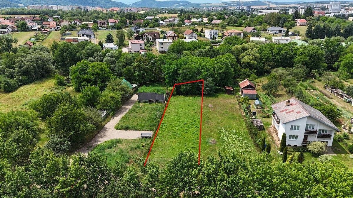 Pozemok v Humennom s investičným potenciálom – 1 329 m² — foto 3