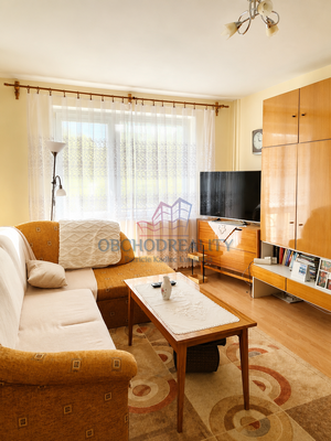 1 - izbový byt s balkónom vo Veľkých Kapušanoch — foto 1