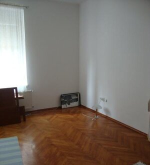 Prenájom 3 izbový tehlový byt 120 m2 v Trnave — foto 2