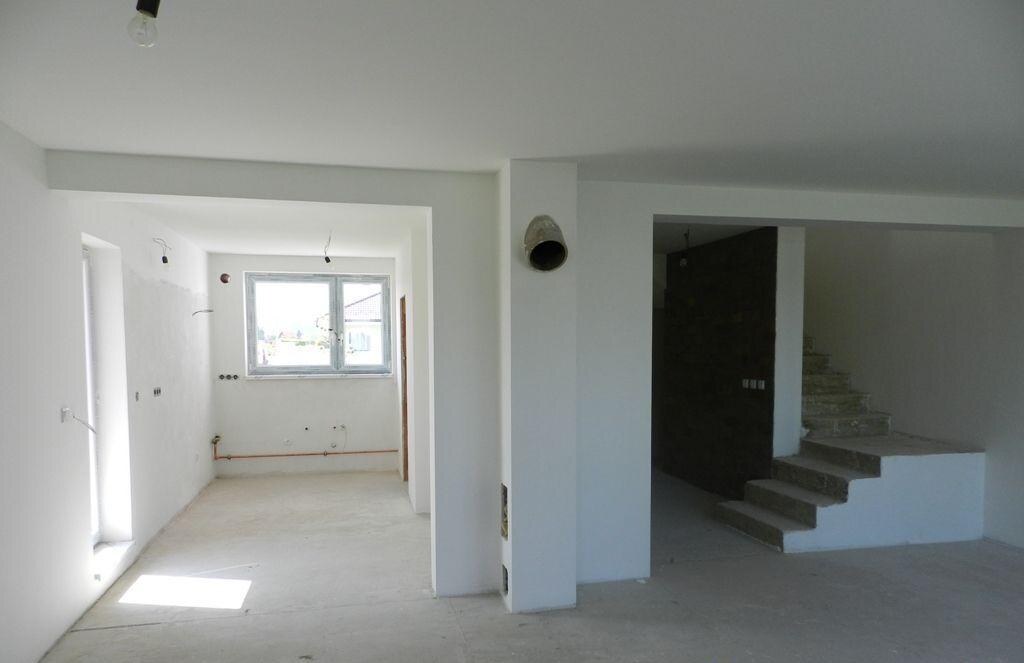EXKLUZÍVNE - NA PREDAJ, 4 izbový rodinný dom, novostavba (žltý), Trenčín — foto 3