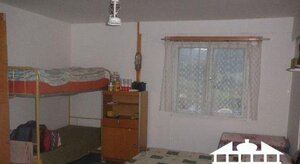 Pekným slnečným pozemkom 1321 m2 s chatkou — foto 2