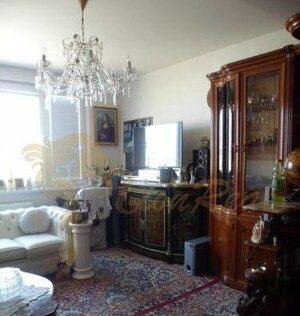 3-izb. Nám. hraničiarov, 12 p/12, pôvodný stav s plastovými oknami — foto 1