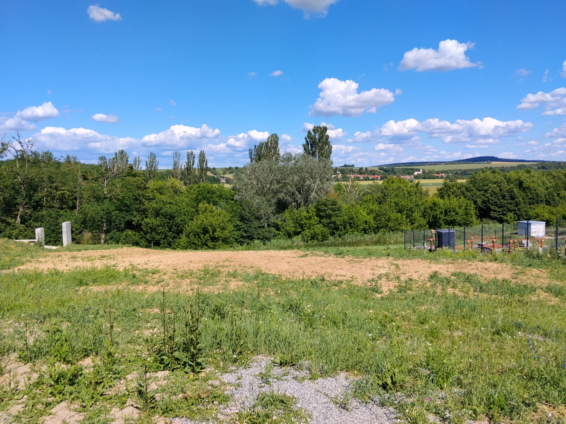 Stavebná parcela na novej stavebnej lokalite v Kalinčiakove — foto 1