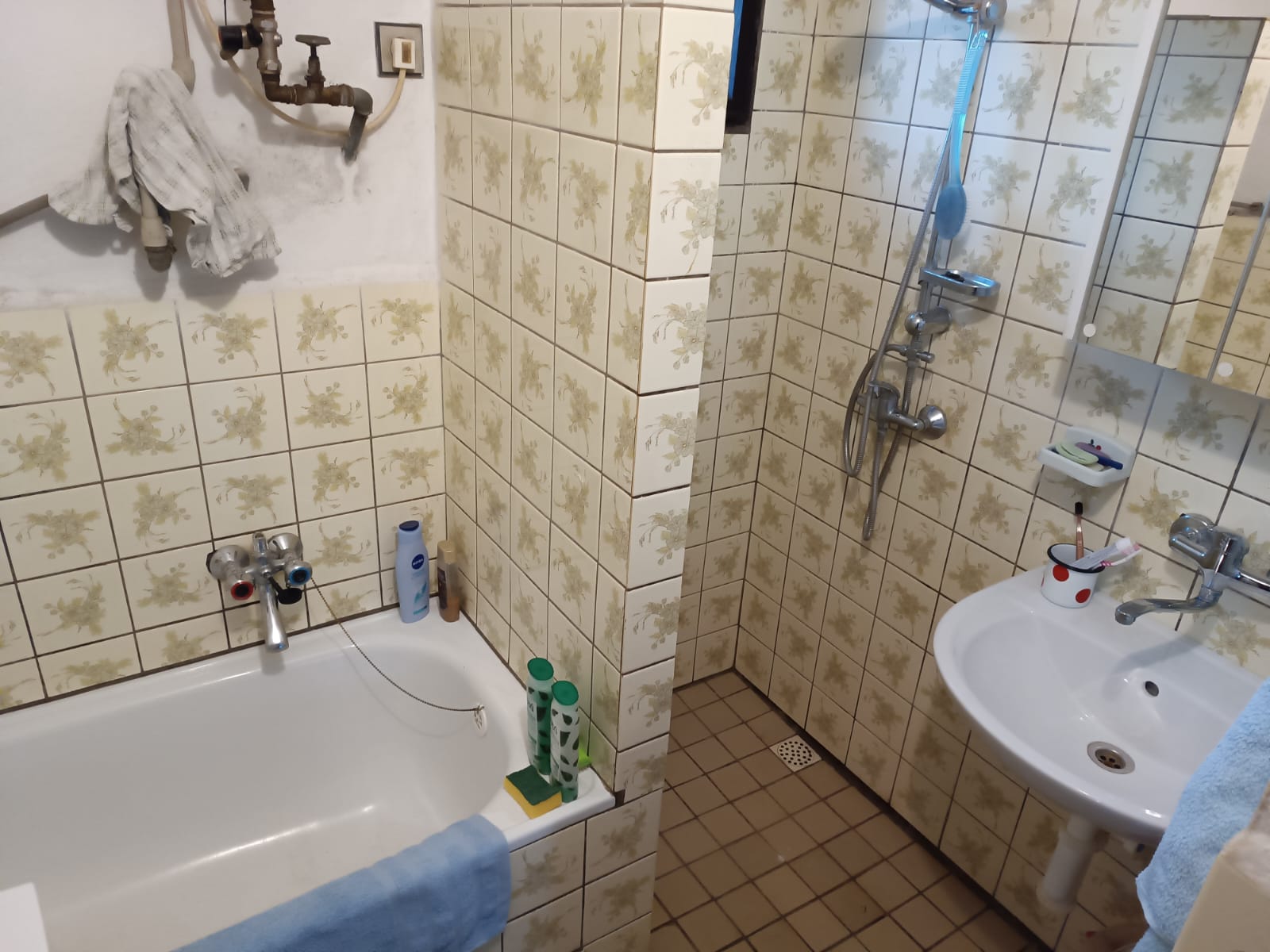 Samota Nová Baňa – Štále s hospodárskymi stavbami — foto 10