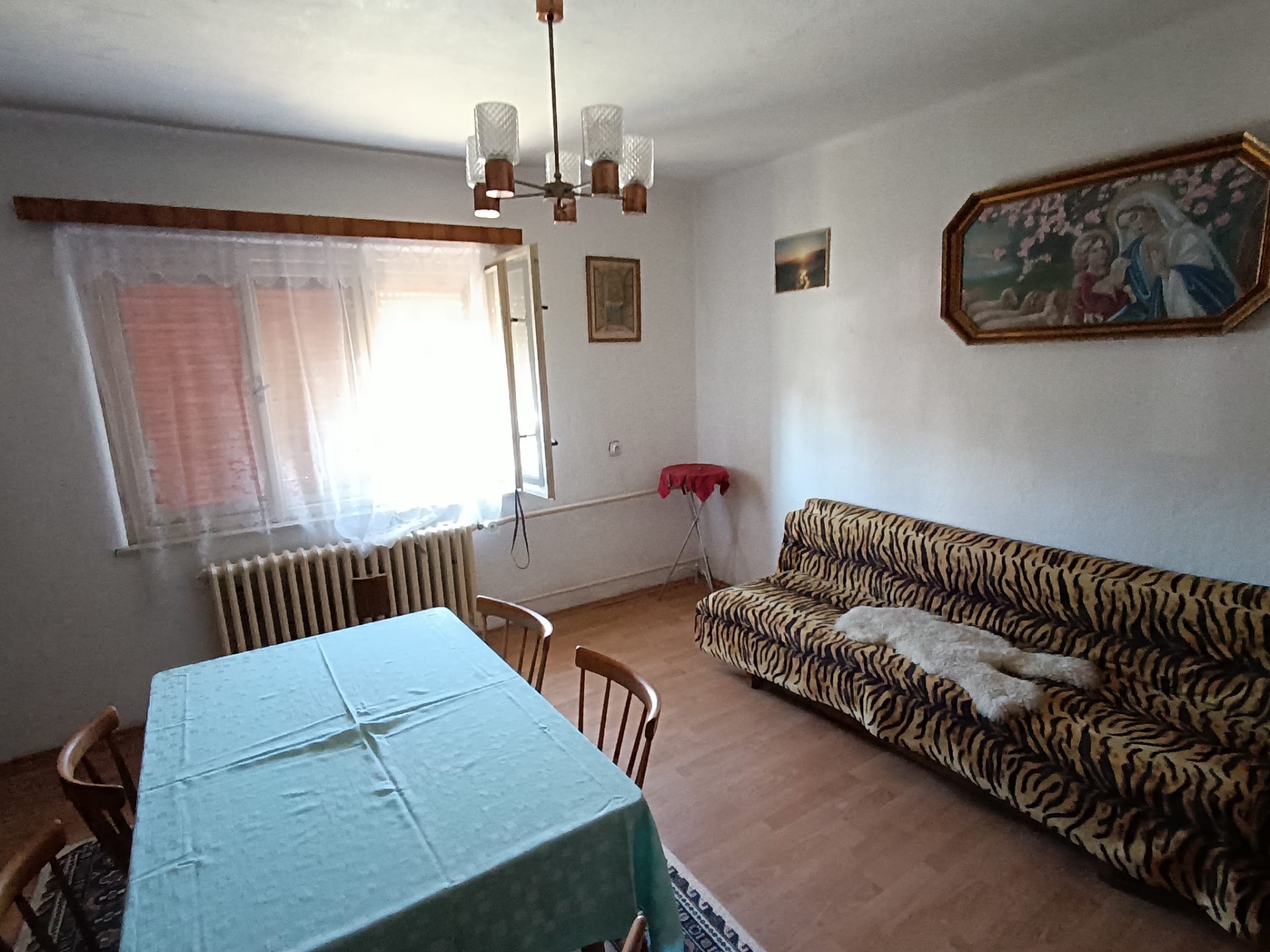 Na predaj rodinný dom s dvomi bytmi v Novej Bani — foto 10