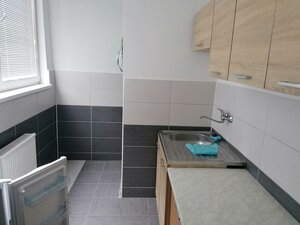 Kancelárske priestory na prenájom, Žarnovica od 13 m2 — foto 1