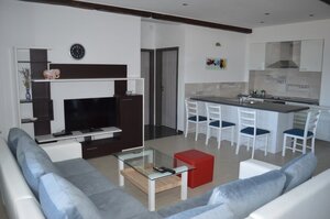 Maslenica - patrový dům se 4 byty + pohostinský objekt, 1. řada u moře — foto 2