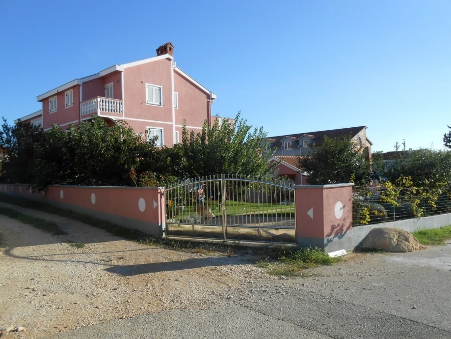 VILLA S BAZÉNOM A VÝHĽADOM NA MORE, ZADAR — foto 2