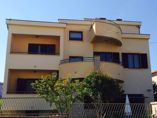 Apartmánový dom, Zadar