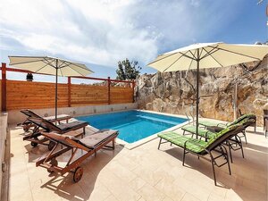APARTMÁNOVÁ VILA S BAZÉNOM A VÝHĽADOM NA MORE — foto 4